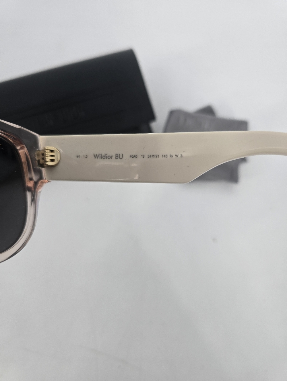 Dior Wildior BU Cat Eye Embossed Sunglasses in Pink with Case and Cloth - Picture 4 of 10